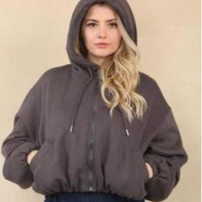 Kind Vibe  Women's Bubble Hem Cropped Fleece Lined Jacket - Charcoal